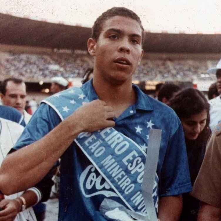 Foto do atacante Ronaldo Nazário no início de carreira pelo Cruzeiro